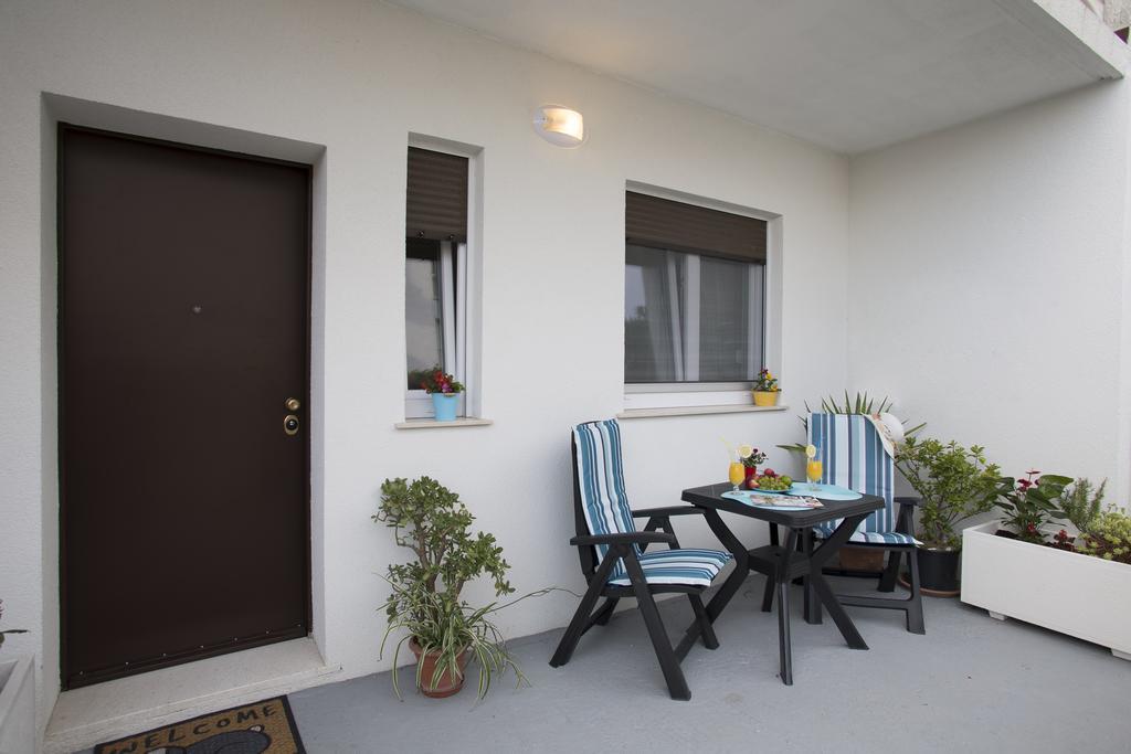 Lusea Apartments Split Exterior photo